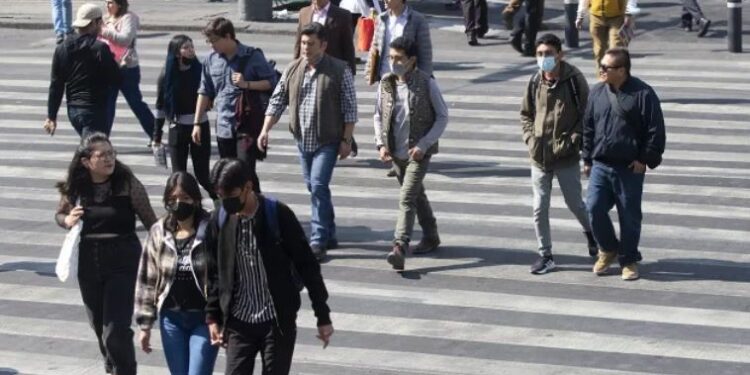 México supera los 100 millones de internautas