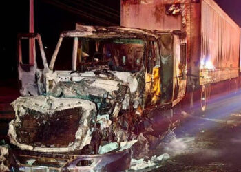 Zacatecas amanece con 9 cuerpos tirados en Fresnillo y dos bloqueos carreteros
