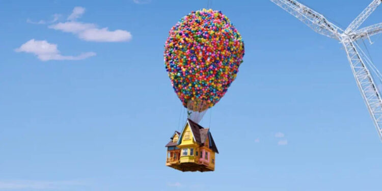 Ahora podrás pasar la noche en la casa flotante de UP, con más de 8,000 globos