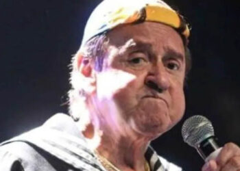 Critican a Carlos Villagrán ‘Kiko’ por cobrar casi 3 mil pesos por autógrafo: “Top rugido de tripas”