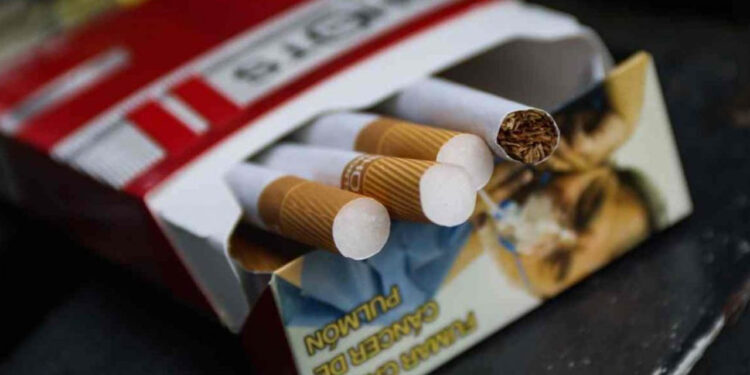 Las cajetillas de cigarros deberán tener nuevos mensajes a partir del 1 de septiembre para advertir sobre los riesgos del tabaquismo