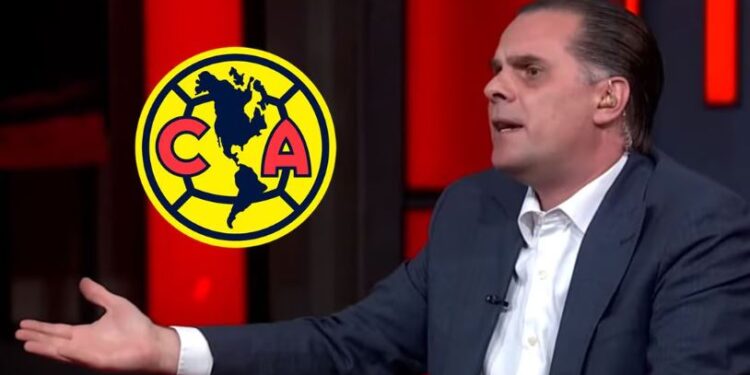 Martinoli afirma que el arbitraje sigue ayudando al América: “No nos hagamos”
