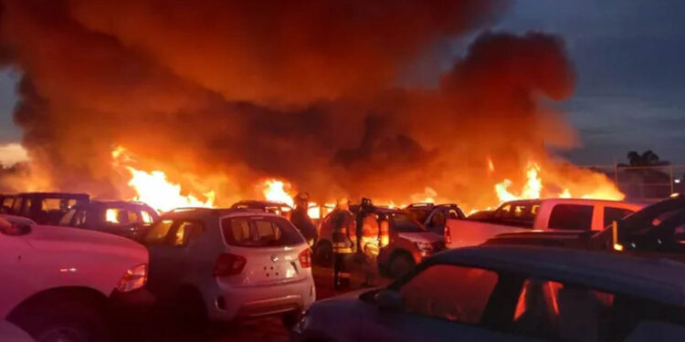 Sujeto que Provocó Incendio de 100 Autos en Aguascalientes Podría Ir 10 Años a la Cárcel