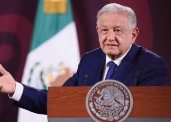 AMLO asegura que su baja popularidad en la CDMX se debe a que es donde hay más clase media: “Es la sede de los fifís”