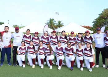Sinaloa se impone a Oaxaca en un emocionante debut en Softbol femenil de los Nacionales CONADE 2024