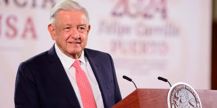 Caso Ayotzinapa: AMLO alista “reporte personal” para los padres de los 43 normalistas