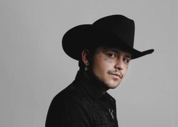 Christian Nodal ahora es acusado de falsificar una firma en contrato con Universal Music