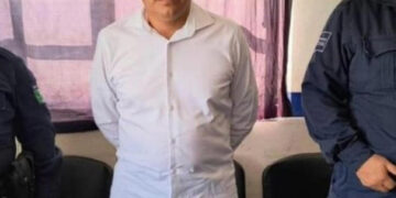 Procesan a Maestro que Tomaba Fotos Íntimas a Alumnas en Escuela de Oaxaca para Venderlas