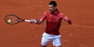 Novak Djokovic se retiró de Roland Garros por su lesión de rodilla