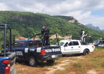 Enfrentamiento armado en la sierra de Sinaloa y Durango deja a dos jóvenes heridos