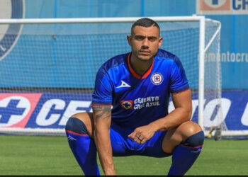 Cruz Azul oficializa fichaje de Giorgos Giakoumakis
