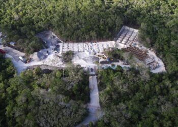 El Ejército no sólo destruyó cenotes, también arrasó con la selva de Calakmul para construir un hotel en medio de la reserva