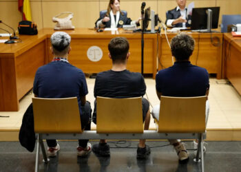 Tres aficionados fueron sentenciados a prisión por actos racistas a Vinicius en Mestalla
