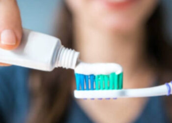 ¿Qué es la microbiota bucal y por qué es importante cuidarla en temporada de calor?