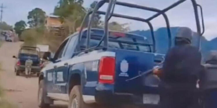 Reportan fuertes balaceras en San Clemente, Chiapas