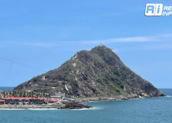 Grupo Petroil niega querer privatizar el Faro de Mazatlán