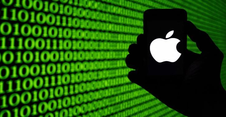 Apple y Meta han hablado de asociarse para desarrollar inteligencia artificial, según WSJ