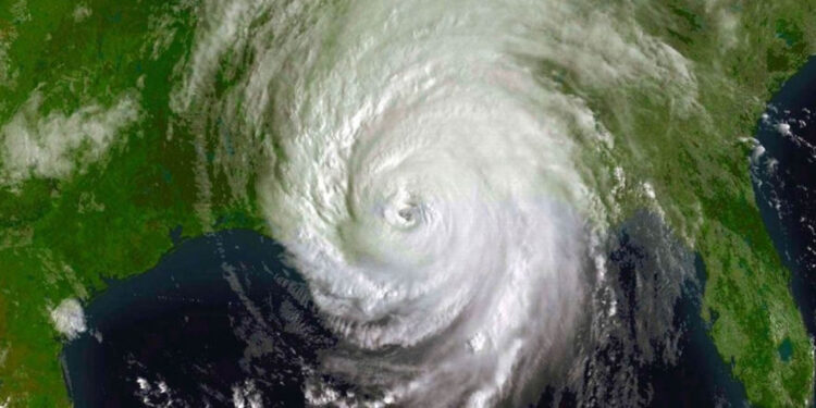 Tormenta Tropical Beryl se convierte en huracán categoría 1