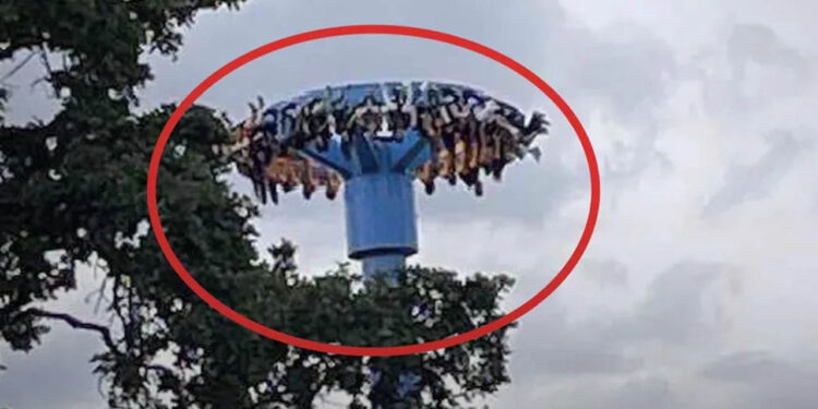 28 personas quedan ATRAPADAS boca abajo en juego mecánico de parque de diversiones; así fue el preocupante momento: VIDEO