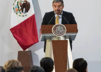 Sheinbaum designa a Juan Ramón de la Fuente coordinador de equipo de transición