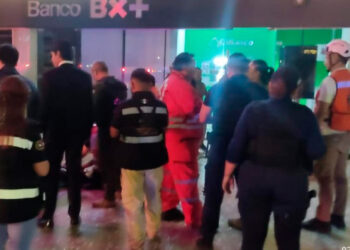 Desplome de estructura en antro de plaza comercial en San Luis Potosí deja al menos dos muertos y 15 heridos