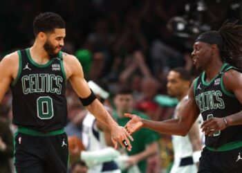 Los Celtics volvieron a derrotar a los Mavericks y dejaron en claro que nadie es mejor que todos juntos
