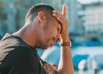 En qué momento debes acudir al doctor por dolor de cabeza