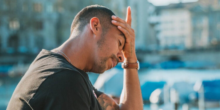 En qué momento debes acudir al doctor por dolor de cabeza