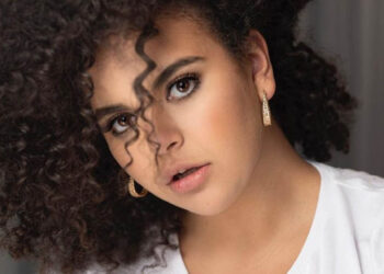 Lucero Mijares acude a votar en pants y la critican en redes; cantante responde