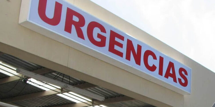 Joven sufre descarga eléctrica y cae de más de 3 metros en Los Mochis, Sinaloa