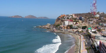 Clima caluroso con pocos vientos se pronostican hoy miércoles para Mazatlán