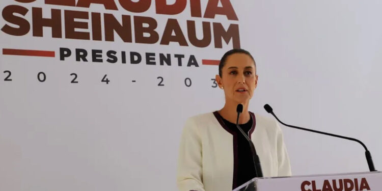 Claudia Sheinbaum envía a la Segob iniciativas para apoyo a mujeres y becas universales