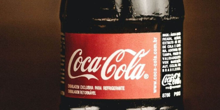 Coca Cola subirá de precio; aquí te decimos de cuánto es el “golpe”