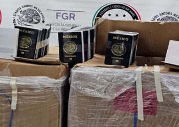Recuperan libretas para pasaportes robadas a SRE; hay dos detenidos