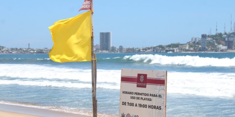 Precaución: Mar de fondo generará oleaje elevado en Mazatlán