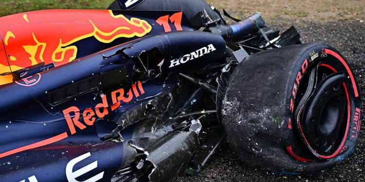 “Checo” Pérez estrella su auto en la clasificatoria del Gran Premio de Hungría (Videos)