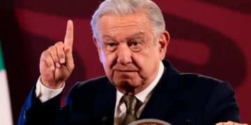 AMLO pide protección para director de comunicación de la UAS tras atentado en Culiacán