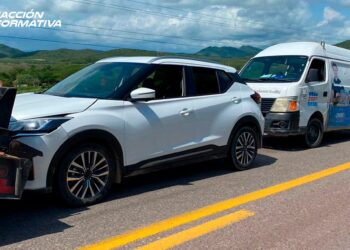 Carambola de 5 vehículos en Caleritas deja a una menor y una adulta lesionadas