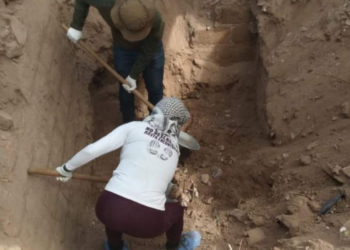 Hallan fosa con restos de hasta 30 personas en Guaymas; Fiscalía inicia investigación