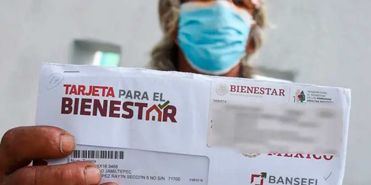 Advierten de nuevo modus operandi para robar la Pensión del Bienestar