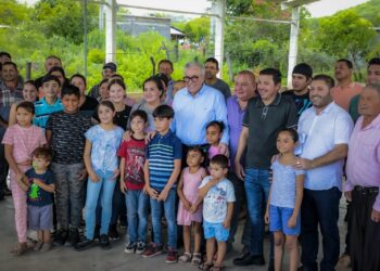 Rocha Moya supervisa obras en el municipio de Badiraguato
