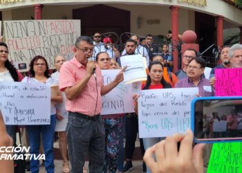 Exigen universitarios liberar Radio UAS de PAS