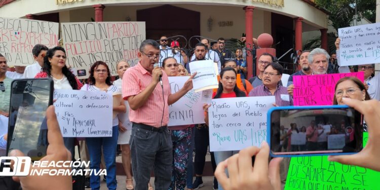 Exigen universitarios liberar Radio UAS de PAS