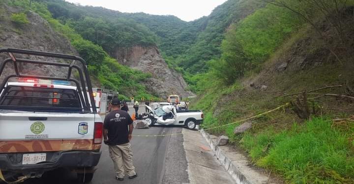 Fallece automovilista al caer una piedra a su camioneta mientras circulaba por la autopista Durango-Mazatlán
