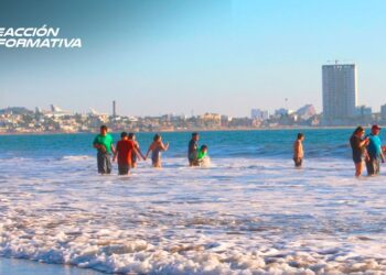 Escuadrón Acuático reporta playas favorables para este domingo en Mazatlán