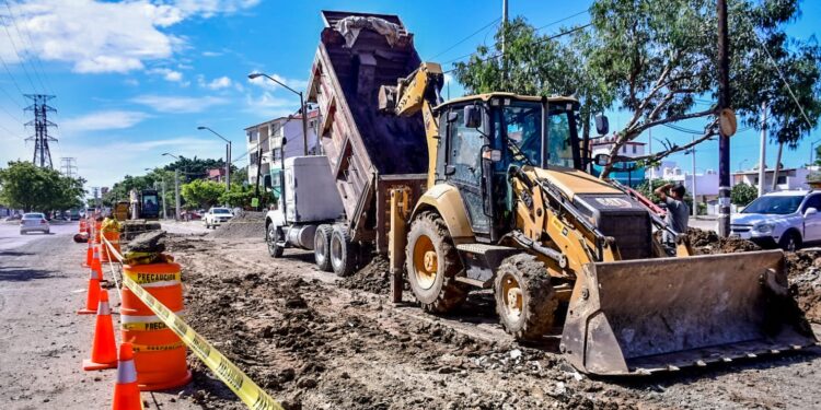 Nuevo gobierno tendrá que dar mantenimiento a colectores de la ciudad: Alcalde deja tarea a nueva administración