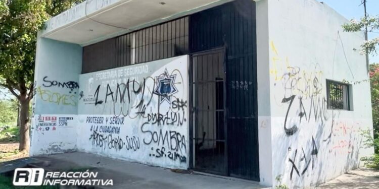 Alcalde reconoce que falta habilitar casetas de policías en Mazatlán; dice que dejará 15 funcionando