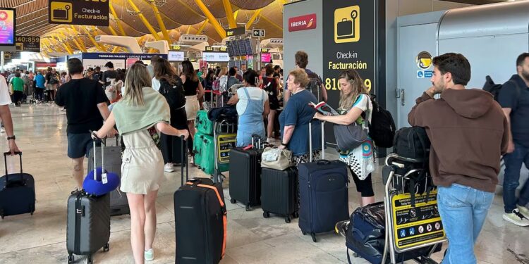 Un apagón masivo de Microsoft golpea a aerolíneas, bancos, empresas y bolsas de todo el mundo