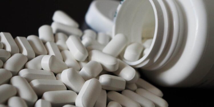 Alerta sobre falsificación y venta de medicamento para hipotiroidismo: Cofepris