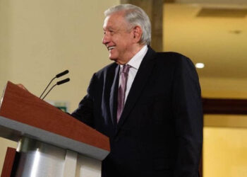 AMLO asegura que hay presupuesto suficiente para los programas sociales que implementará Sheinbaum